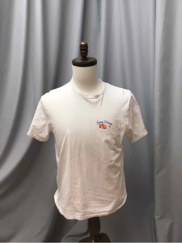 Men's Slim - Fit Printed Floral Casual Shirts in Pastel Colors for a Spring - Inspired VibeSIZE SMALL TOMMY BAHAMA Men's SHIRTS Men's Slim - Fit Printed Floral Casual Shirts in Pastel Colors for a Spring - Inspired VibeSIZE SMALL TOMMY BAHAMA Men's SHIRTS