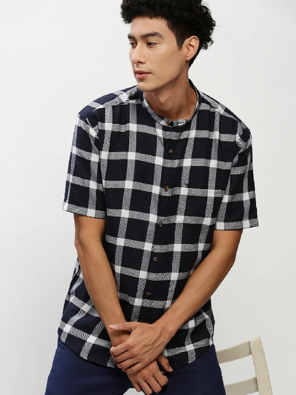 Plus Size Men's Striped Chambray Casual Shirts with a Spread Collar for a Preppy AppearanceMen Navy Checked Casual Casual Shirts Plus Size Men's Striped Chambray Casual Shirts with a Spread Collar for a Preppy AppearanceMen Navy Checked Casual Casual Shirts