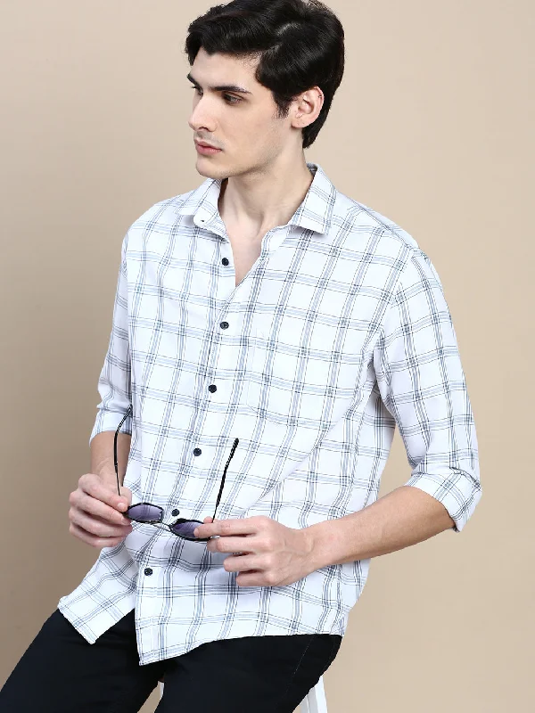 Men's Shearling - Lined Collar Casual Shirts in Brown for a Rustic and Warm AppealMen Spread Collar Checked White Shirt