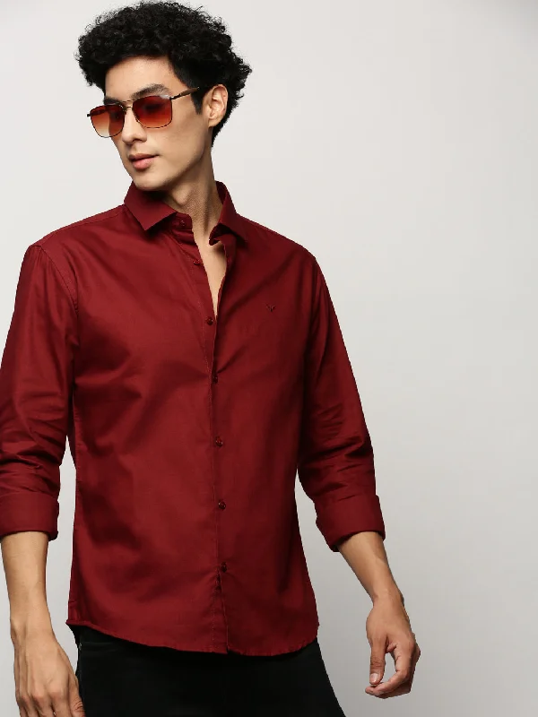 Men's Stretch - Fabric Casual Shirts in Navy Blue for a Comfortable and Flexible FitMen Maroon Solid Shirt Men's Stretch - Fabric Casual Shirts in Navy Blue for a Comfortable and Flexible FitMen Maroon Solid Shirt