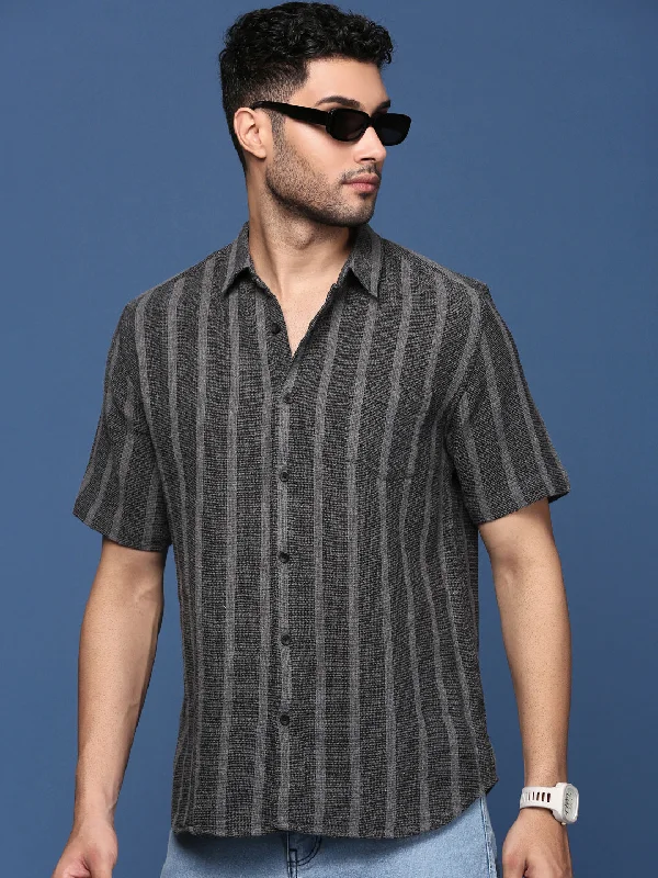 Men's Shearling - Lined Collar Casual Shirts in Brown for a Rustic and Warm AppealMen Striped Charcoal Slim Fit Shirt Men's Shearling - Lined Collar Casual Shirts in Brown for a Rustic and Warm AppealMen Striped Charcoal Slim Fit Shirt
