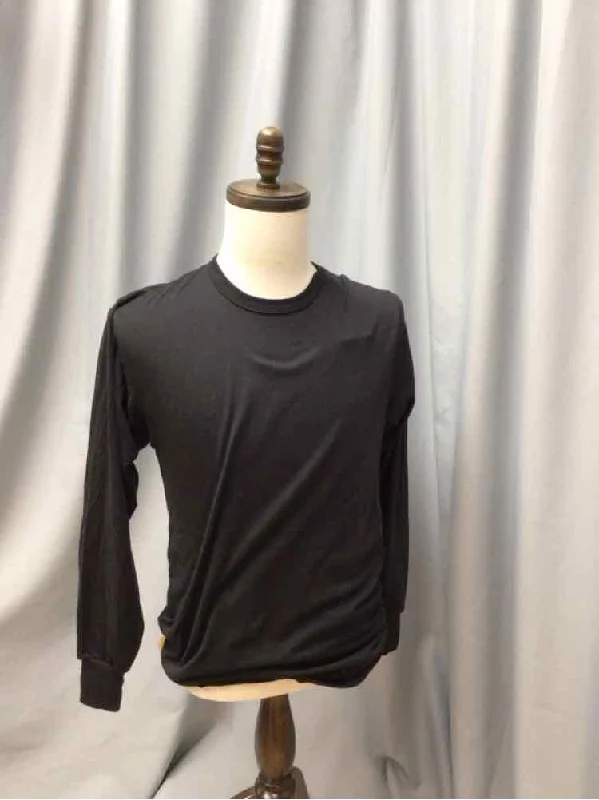 Men's Wrinkle - Resistant Polyester Blend Casual Shirts for Easy Travel and MaintenanceSIZE MEDIUM ROTHCO Men's SHIRTS Men's Wrinkle - Resistant Polyester Blend Casual Shirts for Easy Travel and MaintenanceSIZE MEDIUM ROTHCO Men's SHIRTS