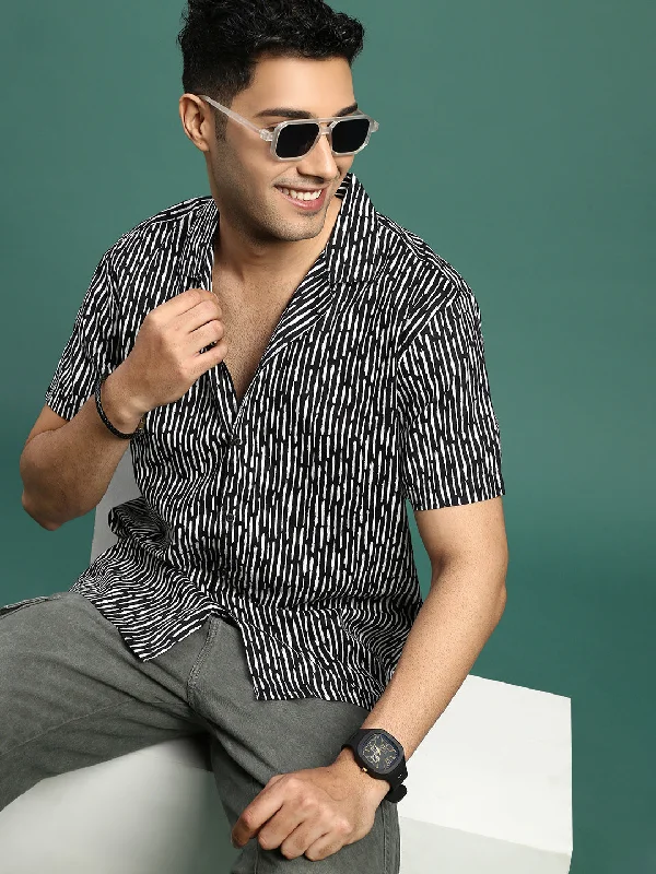 Men's Thermal - Lined Casual Shirts in Black for Added Warmth in Cold WeatherMen Cuban Collar Abstract Black Relaxed Fit Shirt Men's Thermal - Lined Casual Shirts in Black for Added Warmth in Cold WeatherMen Cuban Collar Abstract Black Relaxed Fit Shirt