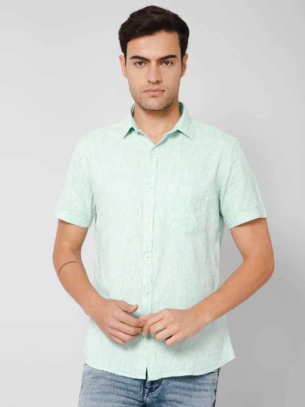 Plus Size Men's Striped Chambray Casual Shirts with a Spread Collar for a Preppy AppearanceMen's Light Green Casual Plain Half Sleeve Shirt Plus Size Men's Striped Chambray Casual Shirts with a Spread Collar for a Preppy AppearanceMen's Light Green Casual Plain Half Sleeve Shirt