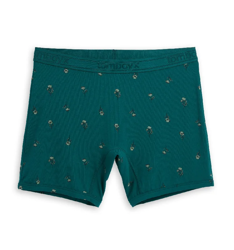 Men's boxer briefs with a seamless construction6" No Fly Boxer Briefs - TENCEL™ Modal Winter Poppies Men's boxer briefs with a seamless construction6" No Fly Boxer Briefs - TENCEL™ Modal Winter Poppies