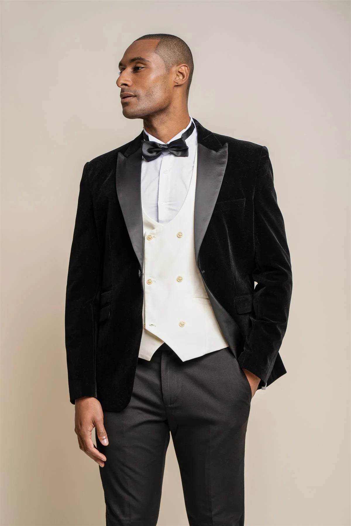 Men's Slim Fit Plaid Blazer in Red and Black for a Festive and Fashionable Holiday LookHouse of Cavani Rosa Black Velvet Blazer Men's Slim Fit Plaid Blazer in Red and Black for a Festive and Fashionable Holiday LookHouse of Cavani Rosa Black Velvet Blazer