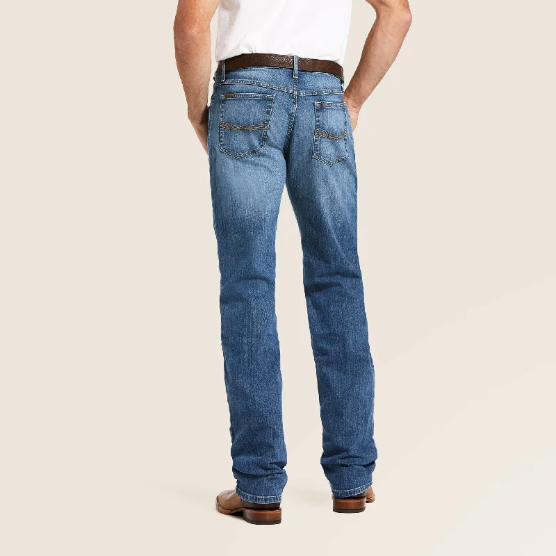 Men's Jeans with a Button - Fly for a Traditional and Classic AestheticAriat M2 Legacy Brandon Men's Jeans Men's Jeans with a Button - Fly for a Traditional and Classic AestheticAriat M2 Legacy Brandon Men's Jeans