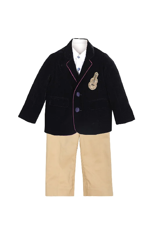Slim Fit Men's Navy Blue Wool Blazer for a Classic and Professional LookNavy blue guitar patched coat and shirt pant set Slim Fit Men's Navy Blue Wool Blazer for a Classic and Professional LookNavy blue guitar patched coat and shirt pant set