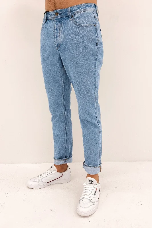 Men's Jeans with a Hidden Coin Pocket for Added ConvenienceStraight 80 Jean Mondo Blue Men's Jeans with a Hidden Coin Pocket for Added ConvenienceStraight 80 Jean Mondo Blue