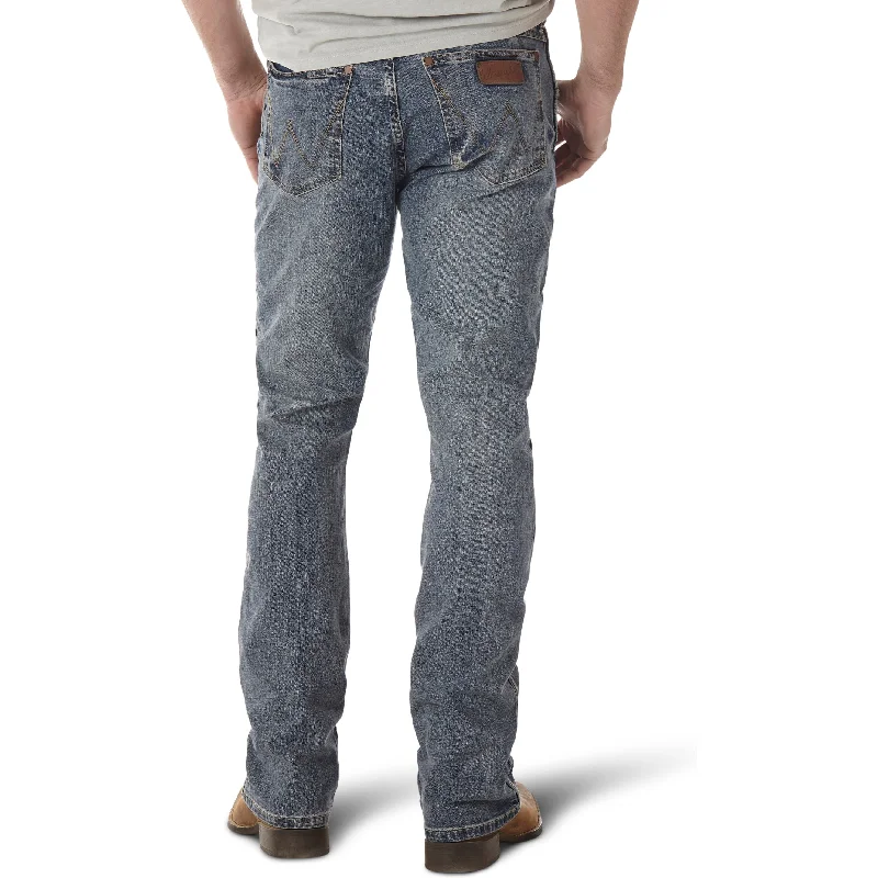 Men's Colored Jeans in Burgundy for a Bold and Fashion - Forward LookWrangler Men's Retro Greeley Slim Fit Bootcut Jean Men's Colored Jeans in Burgundy for a Bold and Fashion - Forward LookWrangler Men's Retro Greeley Slim Fit Bootcut Jean