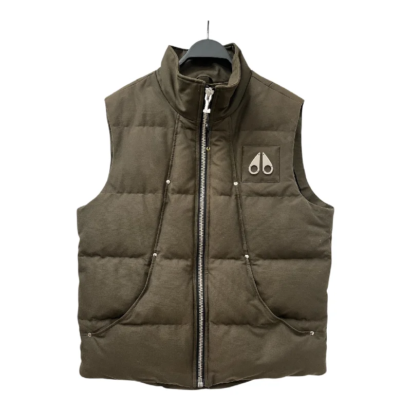 Leather men vest with studded details for a biker lookMOOSE KNUCKLES/Vest/L/Cotton/GRN/VEST Leather men vest with studded details for a biker lookMOOSE KNUCKLES/Vest/L/Cotton/GRN/VEST