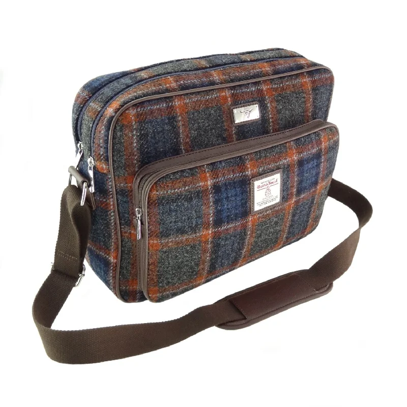 Leather men vest with studded details for a biker lookHarris Tweed® 'Bowmont' Messenger Bag Leather men vest with studded details for a biker lookHarris Tweed® 'Bowmont' Messenger Bag