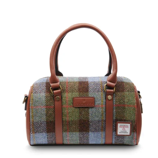Men vest with a mandarin collar for a sophisticated appearanceIslander® Medium Duffel Bag with Harris Tweed® Men vest with a mandarin collar for a sophisticated appearanceIslander® Medium Duffel Bag with Harris Tweed®