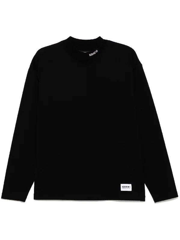 Zip - front men vest with multiple inner pockets for storageMen's polo t - shirts with a contrast collar for a preppy lookLogo-Embroidered T-Shirt Zip - front men vest with multiple inner pockets for storageMen's polo t - shirts with a contrast collar for a preppy lookLogo-Embroidered T-Shirt