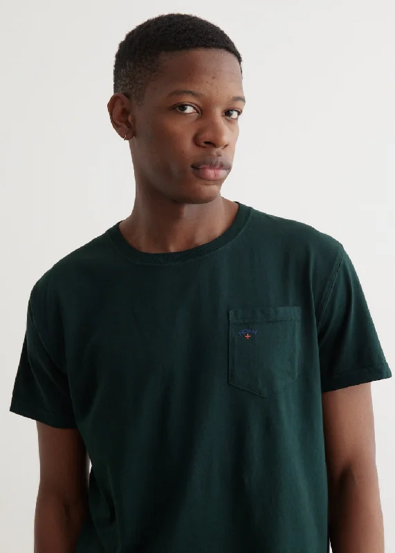 Men's smart - casual checkered t - shirts for semi - formal occasionsCore Logo Pocket T-Shirt Men's smart - casual checkered t - shirts for semi - formal occasionsCore Logo Pocket T-Shirt