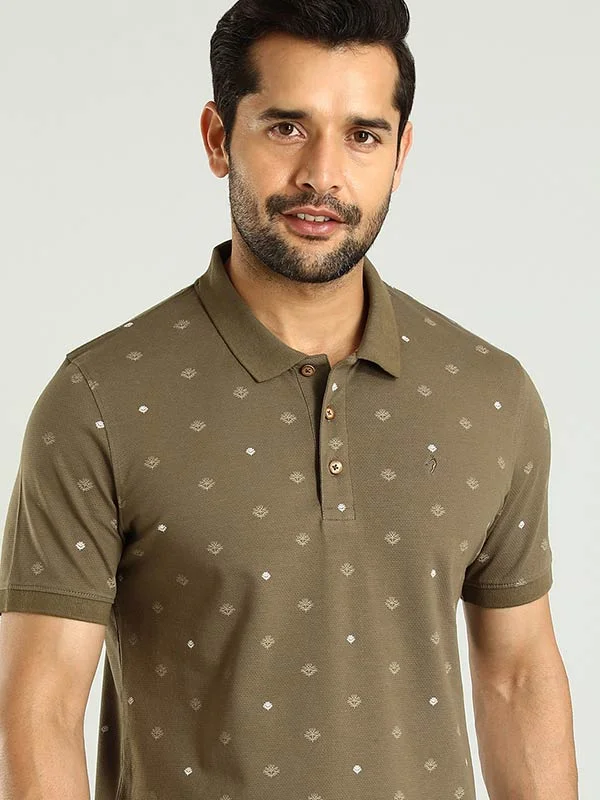 Men's Embroidered Detail Casual Shirts in Beige for a Touch of EleganceMen's quick - dry polo shirts for water sports activitiesMen Printed Polo T-Shirt Men's Embroidered Detail Casual Shirts in Beige for a Touch of EleganceMen's quick - dry polo shirts for water sports activitiesMen Printed Polo T-Shirt