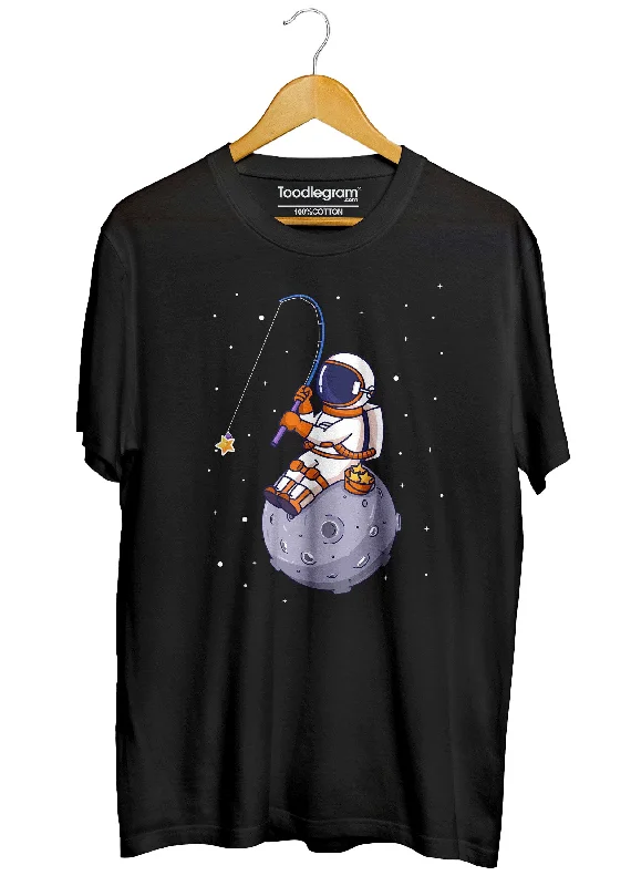 Men's long - sleeve henley t - shirts with button - down placketsAstronaut Collecting Stars T-Shirt Men's long - sleeve henley t - shirts with button - down placketsAstronaut Collecting Stars T-Shirt