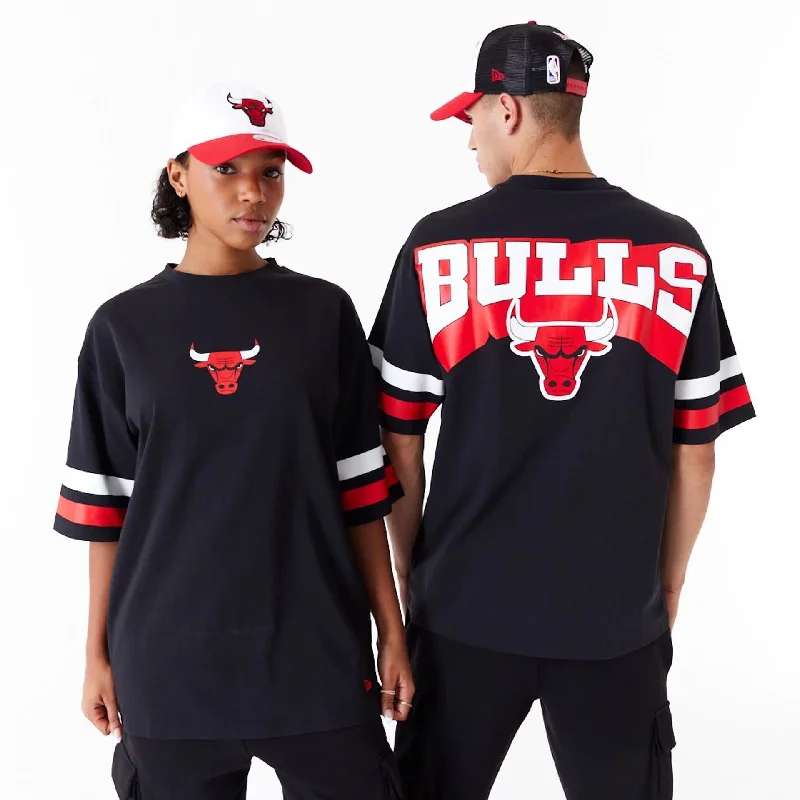 Men's button - front t - shirts with a unique artistic printChicago Bulls NBA Arch Graphic Black Oversized T-Shirt Men's button - front t - shirts with a unique artistic printChicago Bulls NBA Arch Graphic Black Oversized T-Shirt
