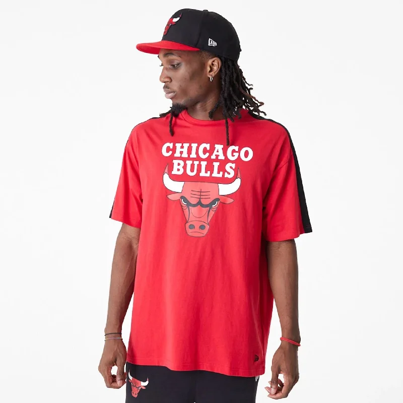 Men's ribbed t - shirts with a textured finish for added styleChicago Bulls NBA Colour Block Red Oversized T-Shirt Men's ribbed t - shirts with a textured finish for added styleChicago Bulls NBA Colour Block Red Oversized T-Shirt