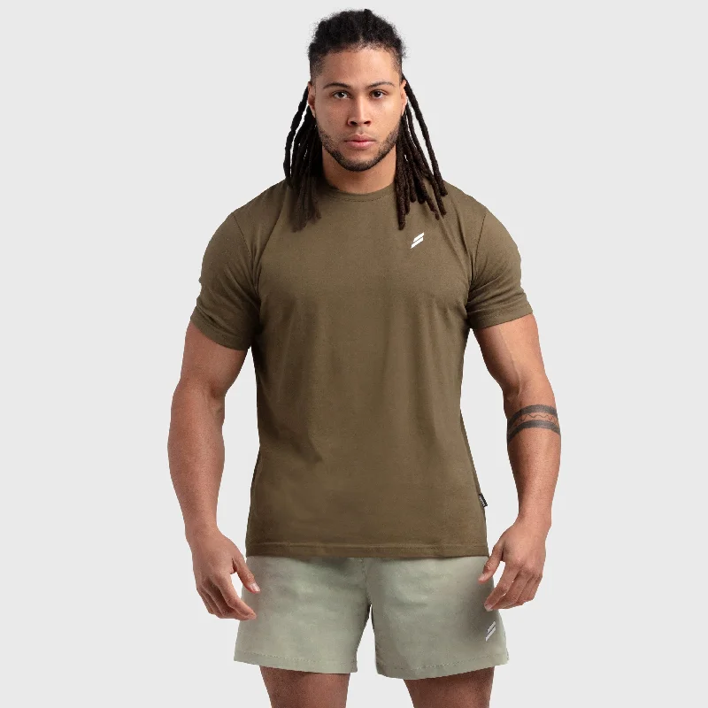 Men's printed Hawaiian t - shirts for tropical vacationsEssential Regular Fit Tee - Jungle Green Men's printed Hawaiian t - shirts for tropical vacationsEssential Regular Fit Tee - Jungle Green