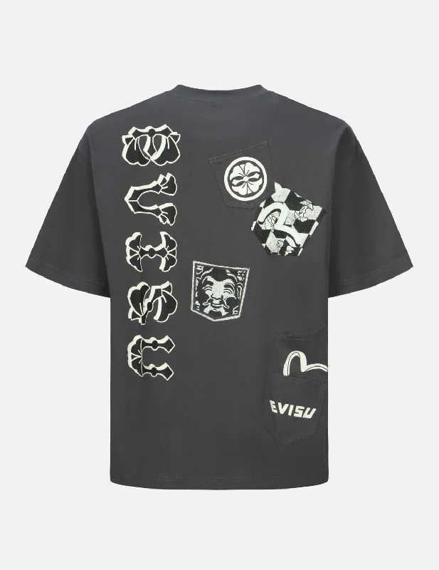 Men's mock - neck t - shirts with a modern and sleek styleLogo Print Multi-Pocket T-shirt Men's mock - neck t - shirts with a modern and sleek styleLogo Print Multi-Pocket T-shirt