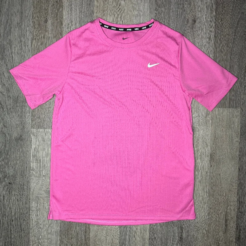 Men's organic cotton crew - neck t - shirts for everyday comfortNike Miler Tee Light Pink (Junior) Men's organic cotton crew - neck t - shirts for everyday comfortNike Miler Tee Light Pink (Junior)