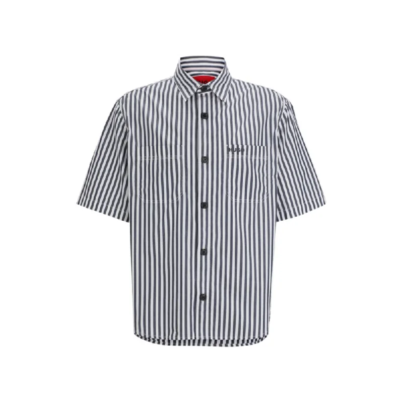 Men's tie - dye t - shirts with a bohemian styleOversize-fit shirt in striped cotton chambray Men's tie - dye t - shirts with a bohemian styleOversize-fit shirt in striped cotton chambray