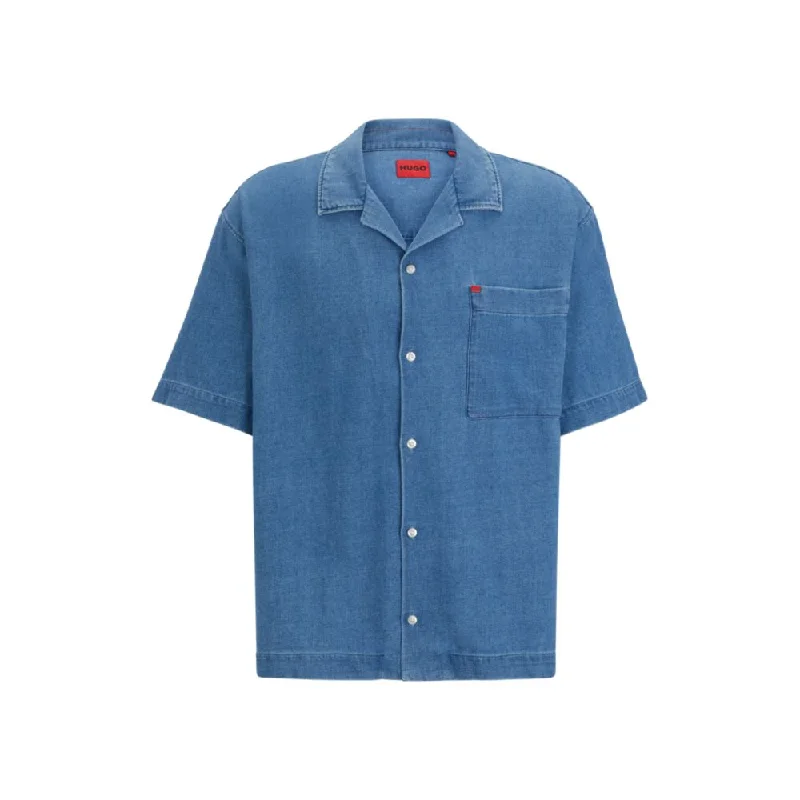 Men's organic cotton crew - neck t - shirts for everyday comfortOversize-fit short-sleeved shirt in blue cotton denim Men's organic cotton crew - neck t - shirts for everyday comfortOversize-fit short-sleeved shirt in blue cotton denim