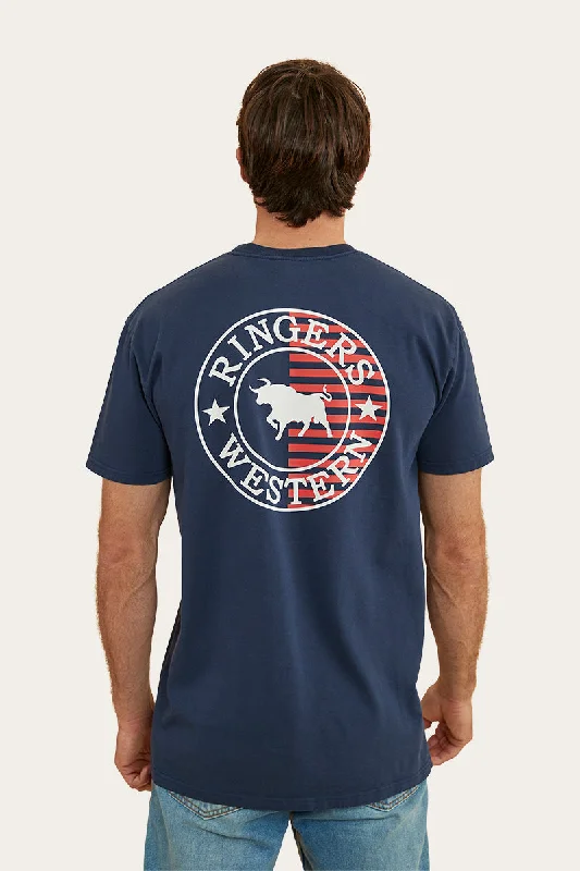 Men's moisture - wicking athletic t - shirts for intense workoutsSignature Bull Flag Mens Stock Fit T-Shirt - Navy Men's moisture - wicking athletic t - shirts for intense workoutsSignature Bull Flag Mens Stock Fit T-Shirt - Navy