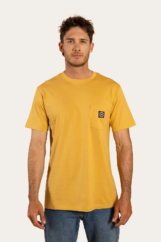 Men's UV - protection t - shirts for outdoor activities in the sunSouthbridge Mens Classic Fit T-Shirt - Vintage Gold Men's UV - protection t - shirts for outdoor activities in the sunSouthbridge Mens Classic Fit T-Shirt - Vintage Gold