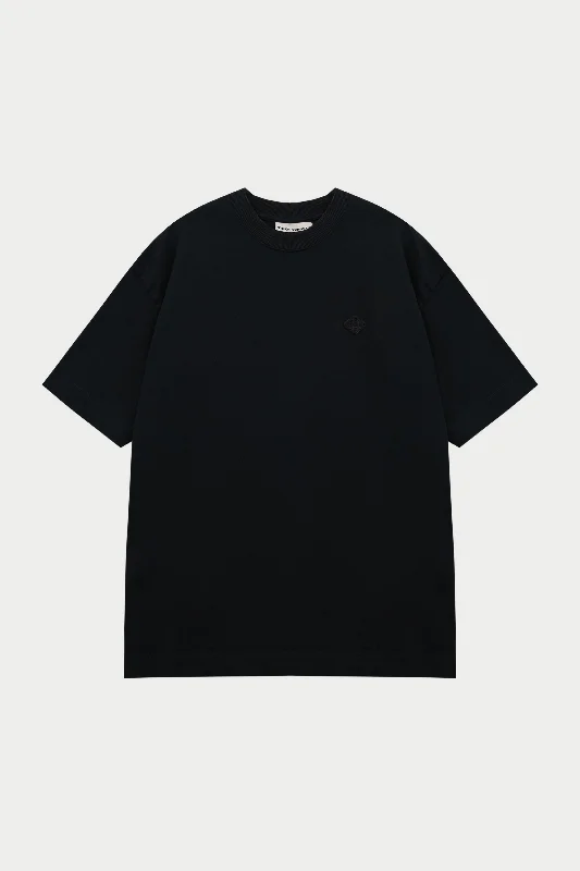Men's moisture - wicking athletic t - shirts for intense workoutsTONAL EMBLEM RELAXED T-SHIRT - BLACK Men's moisture - wicking athletic t - shirts for intense workoutsTONAL EMBLEM RELAXED T-SHIRT - BLACK